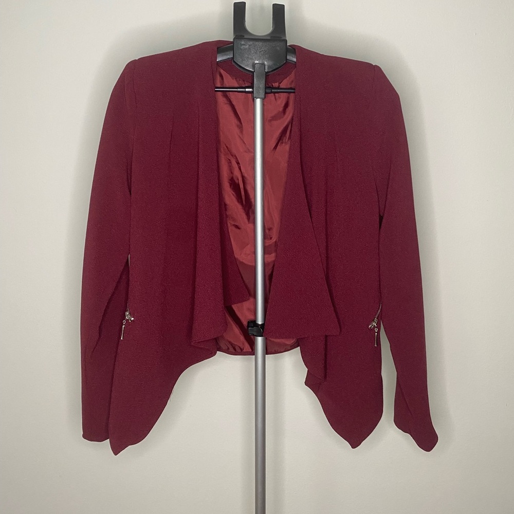 Profesional & feminine burgundy jacket. Medium